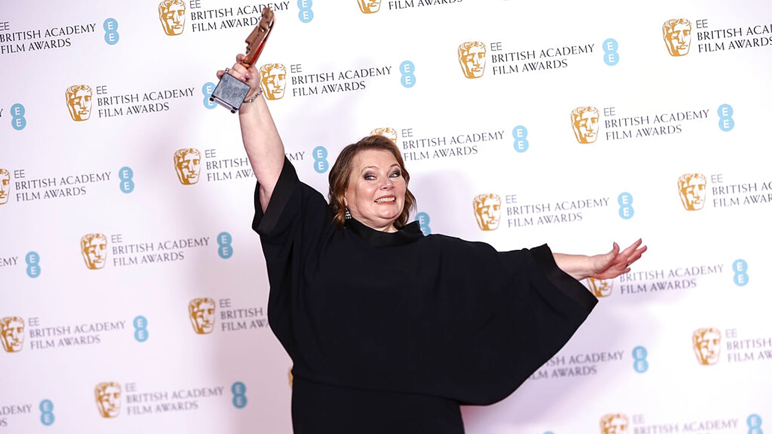 Joanna Scanlan a legjobb női főszereplőnek járó BAFTA-díjjal 