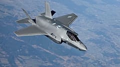 یک فروند جت اف ۳۵ آمریکا که بتازگی آلمان سفارش خرید آنرا داده است