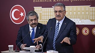 AK Parti Genel Başkan Yardımcısı Hayati Yazıcı ve MHP Genel Başkan Yardımcısı Feti Yıldız