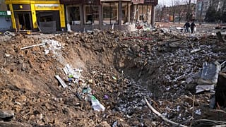 Un ataque ucraniano con bombas de racimo en la ciudad prorrusa de Donetsk acaba con 20 muertos