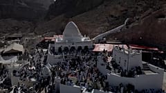 تصاویری از زیارت قبر هود پیامبر در یمن
