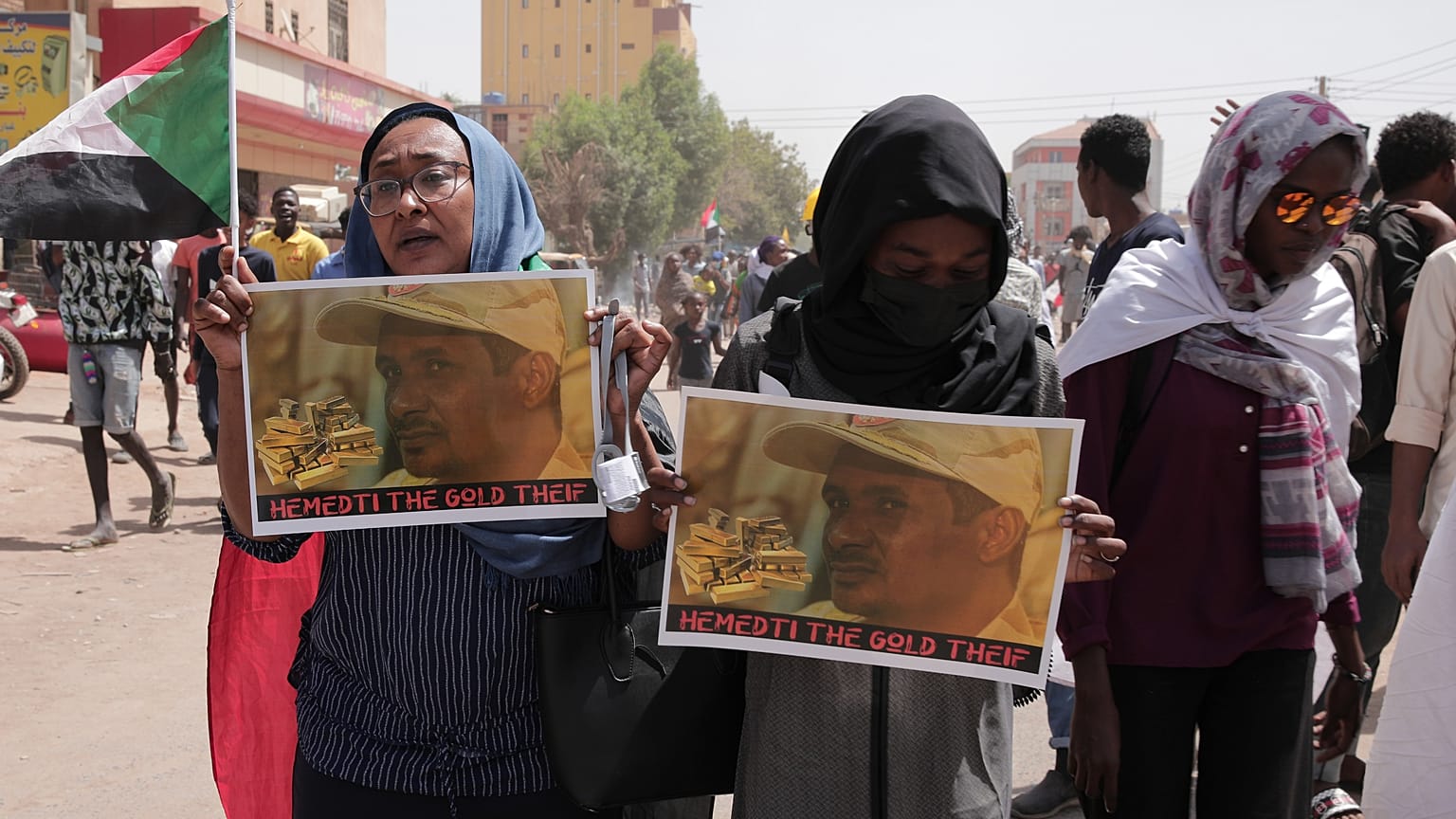 متظاهرون سودانيون مناهضون للانقلاب يشاركون في الlظاهرات المستمرة ضد الحكم العسكري في الخرطوم - السودان> 2022/03/14