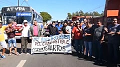 Camioneros paraguayos en huelga 