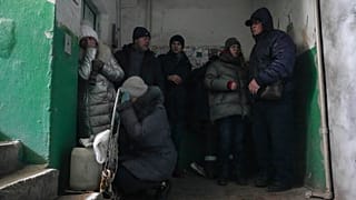 Bombardeamentos em Kiev intensificam-se