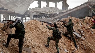 Syrische Regierungtruppen in Aleppo, 2016. Viele Kämpfer wollen jetzt offenbar in die Ukraine.