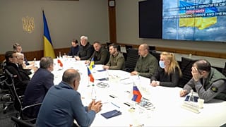 Selenskyi spricht mit Fiala, Janza und Morawiecki