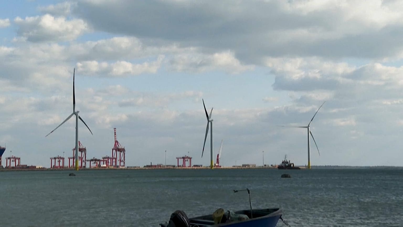 Le turbine eoliche a Taranto. 
