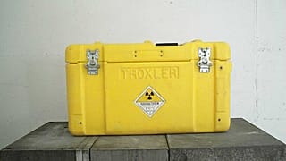 Un equipo de medición con fuentes radiactivas igual al que ha sido robado.