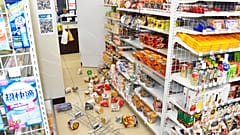 Fukuşima'da 7.3 büyüklüğünde deprem meydana geldi