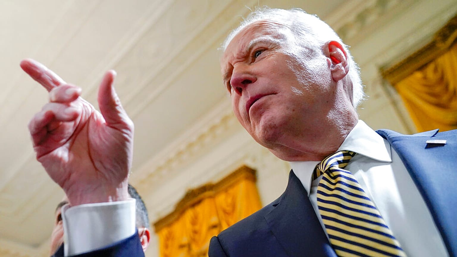 Ukraine : pour Joe Biden, Vladimir Poutine est un "criminel de guerre"