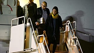 هواپیمای حامل نازنین زاغری و انوشه آشوری 