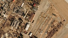 Разрушения после российского авиаудара по международному аэропорту Львова, 18 марта 2022 г.