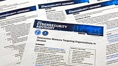 Un avis de cybersécurité publié par la Cybersecurity & Infrastructure Security Agency photographié le lundi 28 février 2022.