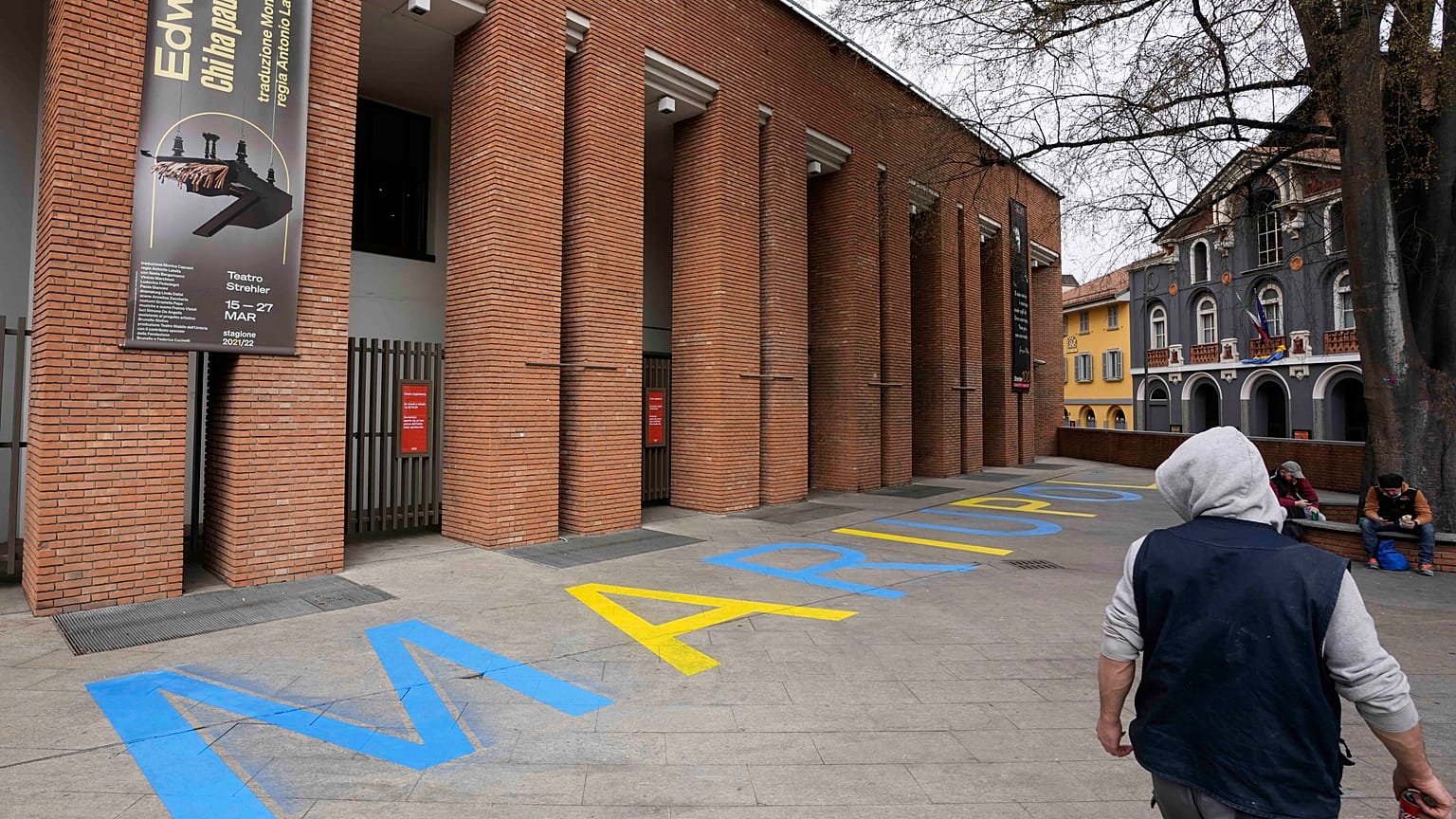 'Mariupol' is written in at the entrance of the Strehler Theater, as a symbolic action in the aftermath of the bombing that destroyed the Mariupol theatre