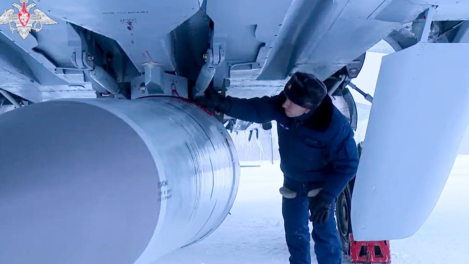 MiG-31K fighter of the Russian air force carrying a Kinzhal hypersonic cruise missile, Saturday, Feb. 19, 2022