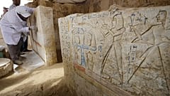 Ägypten präsentiert 5 neu entdeckte Gräber in der Totenstadt Sakkara