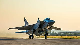 MiG-31 és egy Kinzsal