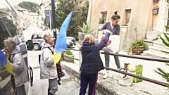 Willkommen in Italien, Katja - Frauen und Kinder aus Lviv finden Obdach bei Rom 
