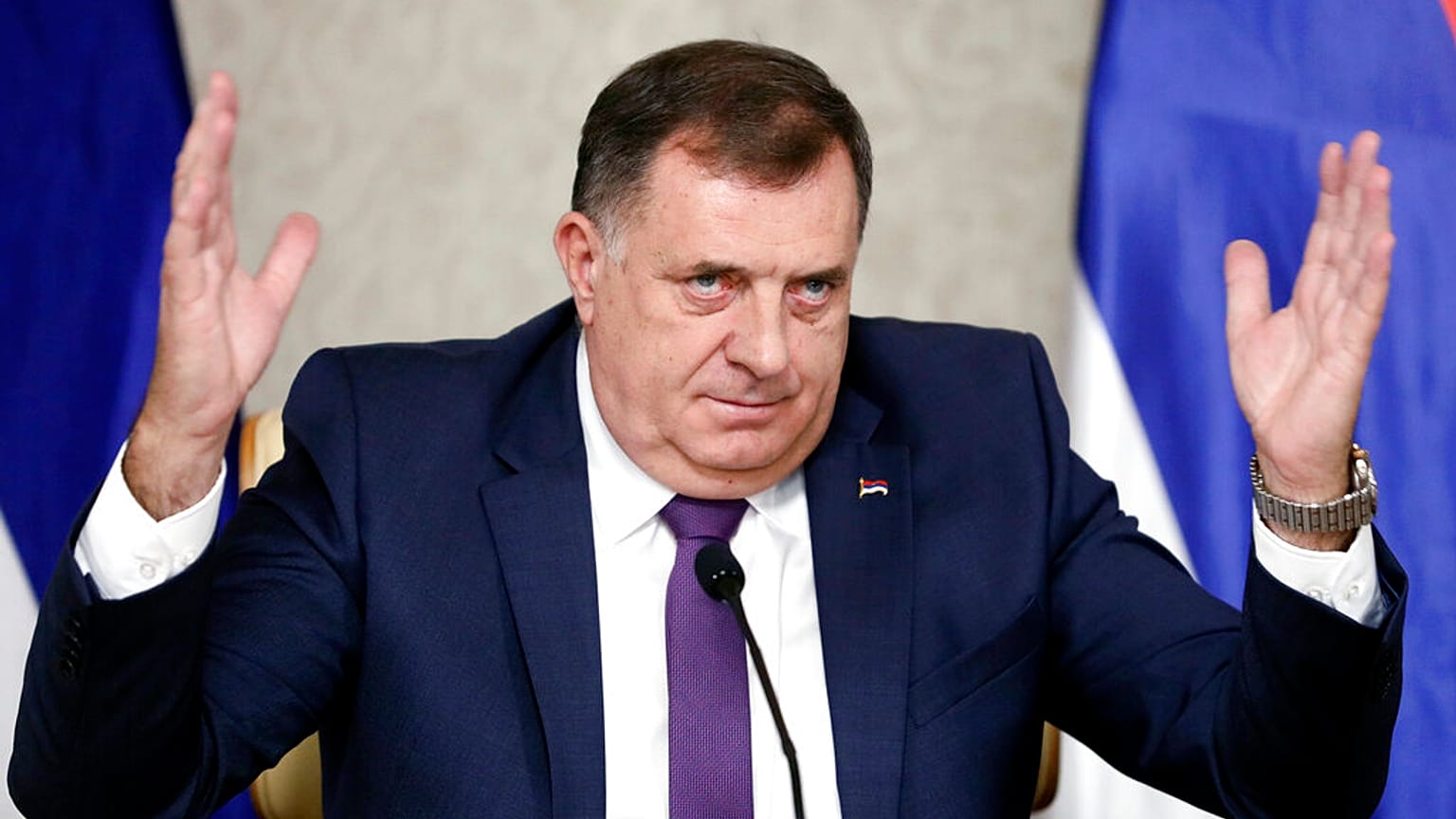 Bosna Hersek Devlet Başkanlığı Konseyi'nin Sırp Üyesi Milorad Dodik