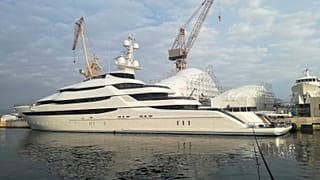 Арестованная во французском порту яхта Amore Vero, которую связывают с главой Роснефти Игорем Сечиным