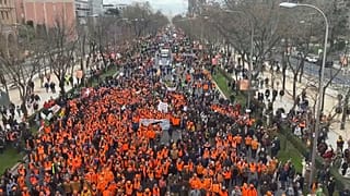 Manifestación de agricultores y ganaderos en Madrid, España.