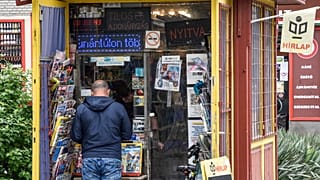 Újságárus pavilon Budapesten