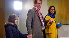 Nazanin Zaghari-Ratcliffe avec son époux et sa fille à Londres, le 21 mars 2022