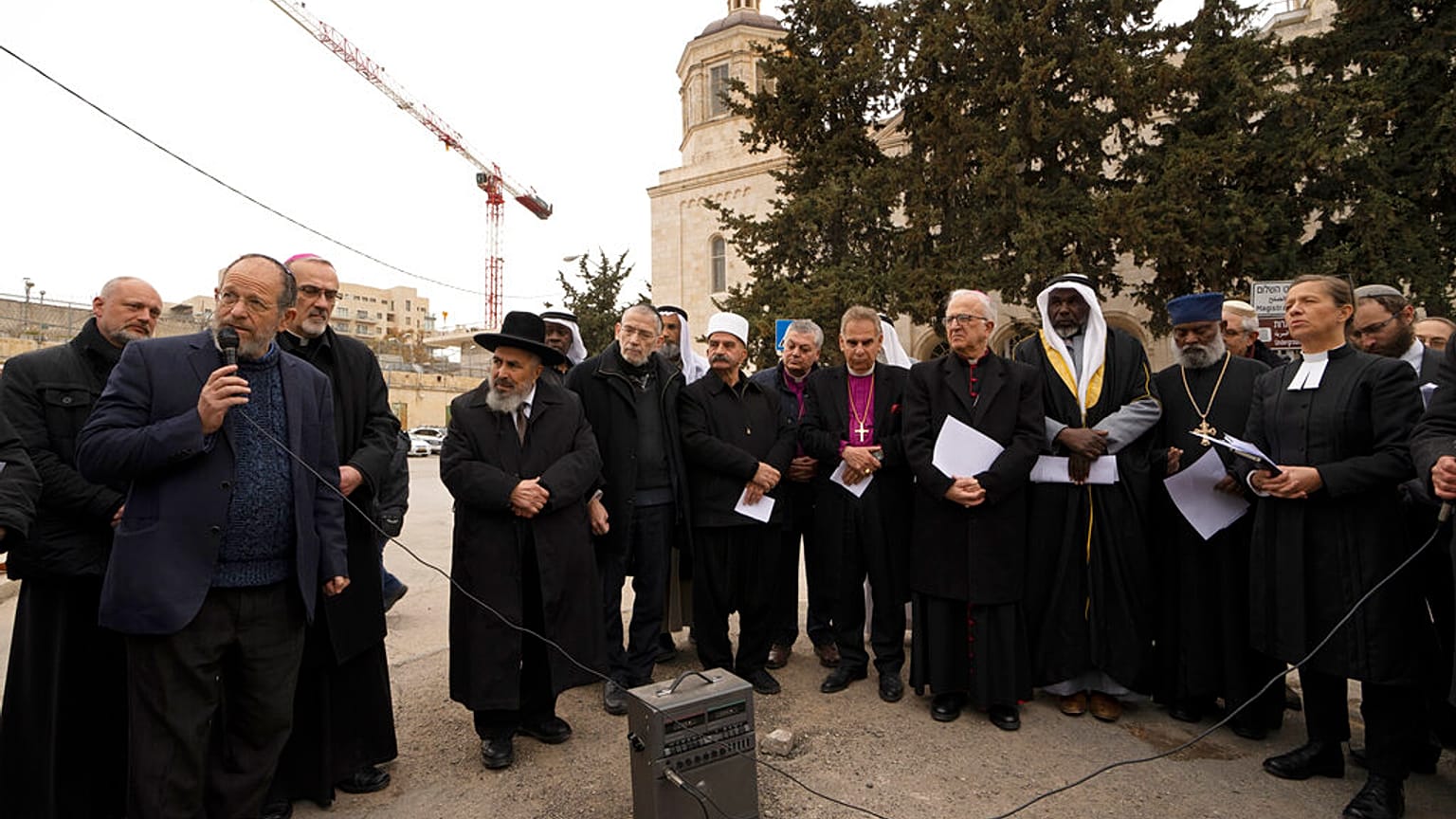 Líderes religiosos de diferentes confesiones, reunidos en Jerusalén, para rezar por la paz en Ucrania