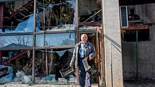 Kharkiv: nella città bombardata la vita continua nei sotterranei