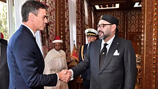 العاهل المغربي محمد السادس ورئيس الوزراء الإسباني بيدرو.