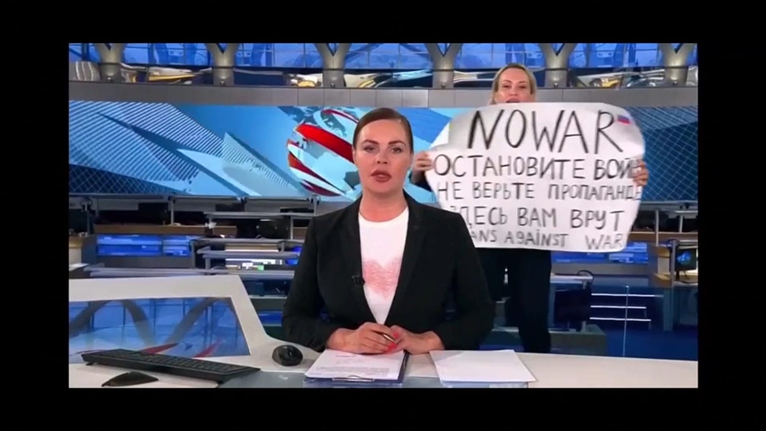 Drangsaliert, bedroht, verfolgt: Russische Journalisten werden auf Linie gebracht