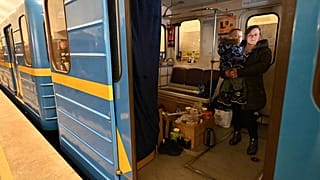 Leben in der Metro in Kiew in der Ukraine im Krieg