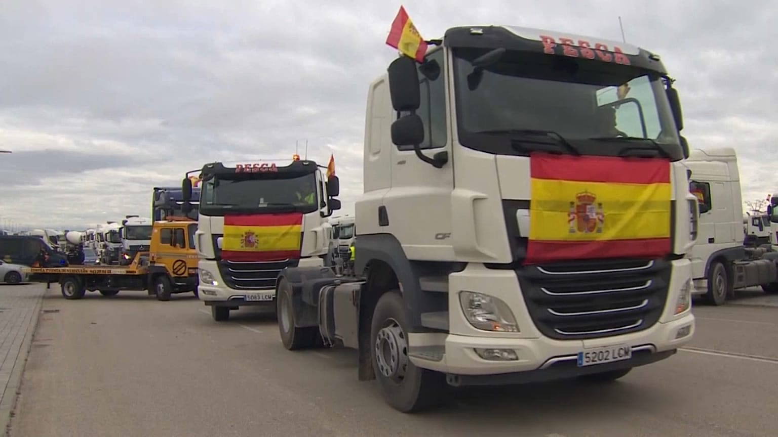Camioneros en huelga en España
