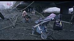 El cineasta Valentyn Vasyanovych graba la vida de los ucranianos que huyen de la guerra en Kiev