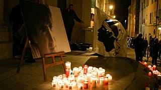 Корсиканцы прощаются с Иваном Колонной