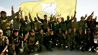 صورة أرشيفية،  مقاتلو قوات سوريا الديمقراطية المدعومة من الولايات المتحدة في الباغوز، سوريا-23 آذار 2019 