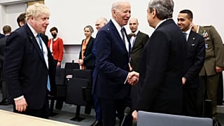 Cientos de ucranianos protestan en Bruselas