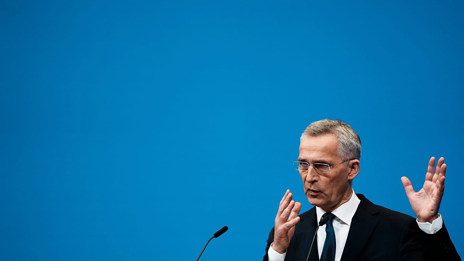 Wegen Ukraine-Krieg: Jens Stoltenberg bleibt länger als geplant Generalsekretär der Nato