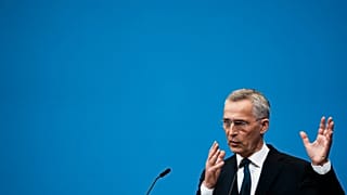 Wegen Ukraine-Krieg: Jens Stoltenberg bleibt länger als geplant Generalsekretär der Nato