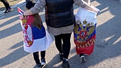 Участники акции в поддержку России в Белграде