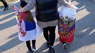 Участники акции в поддержку России в Белграде