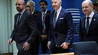 Les présidents du Conseil européen, des Etats-Unis et le chancelier allemand (de gauche à droite)