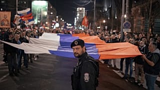Manifestação de extrema-direita em Belgrado em apoio a Putin