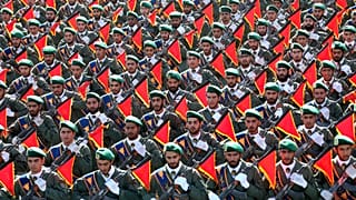 قوات الحرس الثوري الإيراني تشارك في عرض عسكري في طهران - إيران.