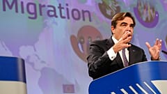 Ο αντιπρόεδρος της Κομισιόν Μαργαρίτης Σχοινάς