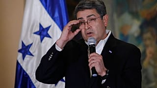 ARCHIVO - El presidente de Honduras, Juan Orlando Hernández durante una conferencia de prensa en la Casa Presidencial en Tegucigalpa, Honduras, 24/3/2021