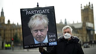 "Partygate" olarak bilinen skandallar Başbakan Boris Johnson'ın itibarını zedelemişti