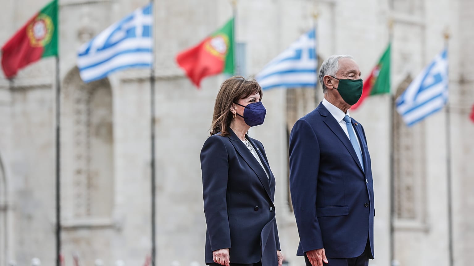 O Προέδρος της Πορτογαλίας Μαρτσέλο Ρεμπέλο ντε Σόουζα υποδέχεται την Πρόεδρο της Δημοκρατίας Κατερίνα Σακελλαροπούλου 