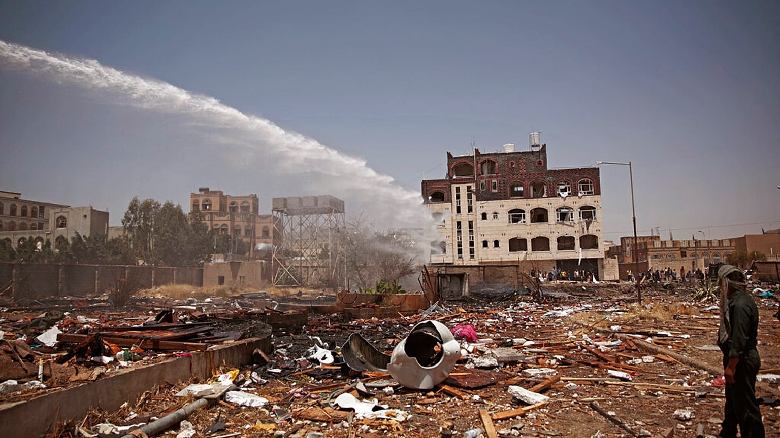 Zona afectada por un ataque reciente en el Yemen.