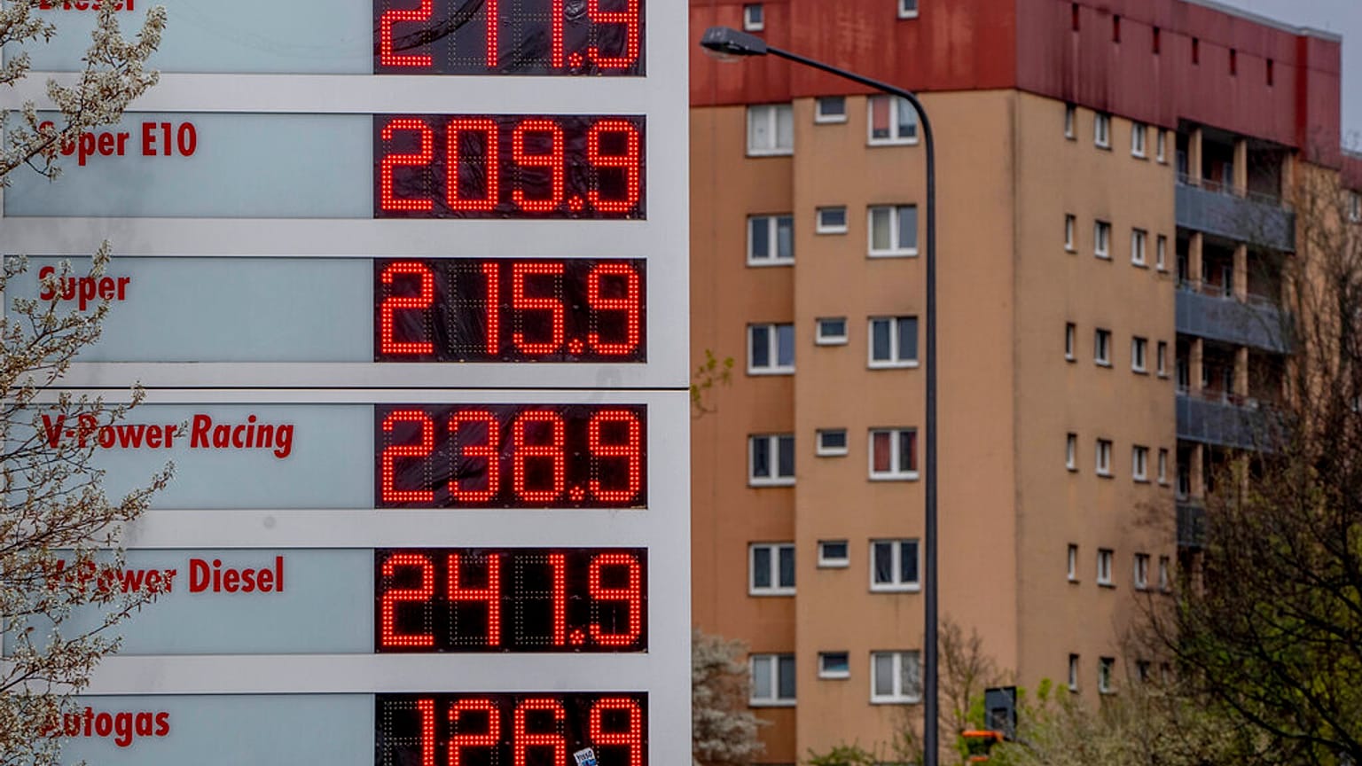 Höhere Benzinpreise, steigende Inflation in Deutschland